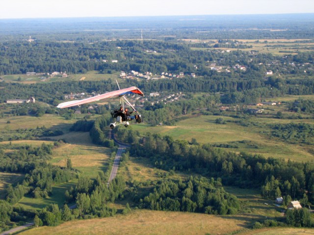 Полет на дельтаплане над Пушкинскими Горами